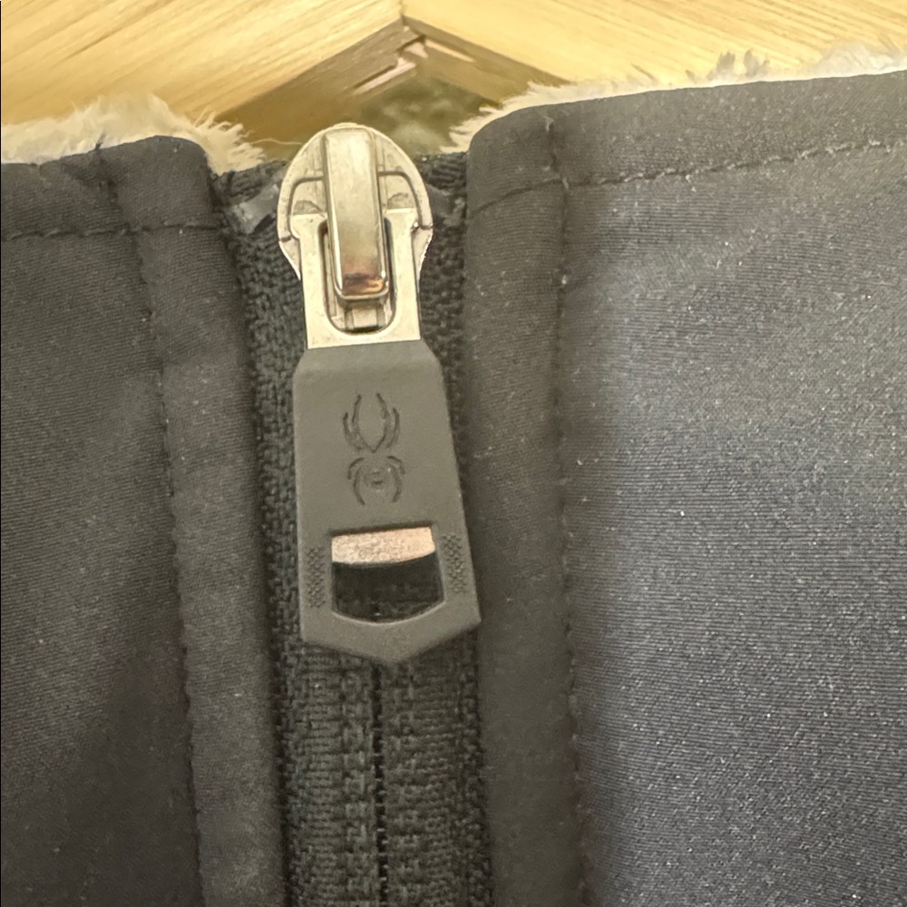 RARE SPYDER AUDI FULL ZIP WITH HOOD JACKET - Picture 8 of 13